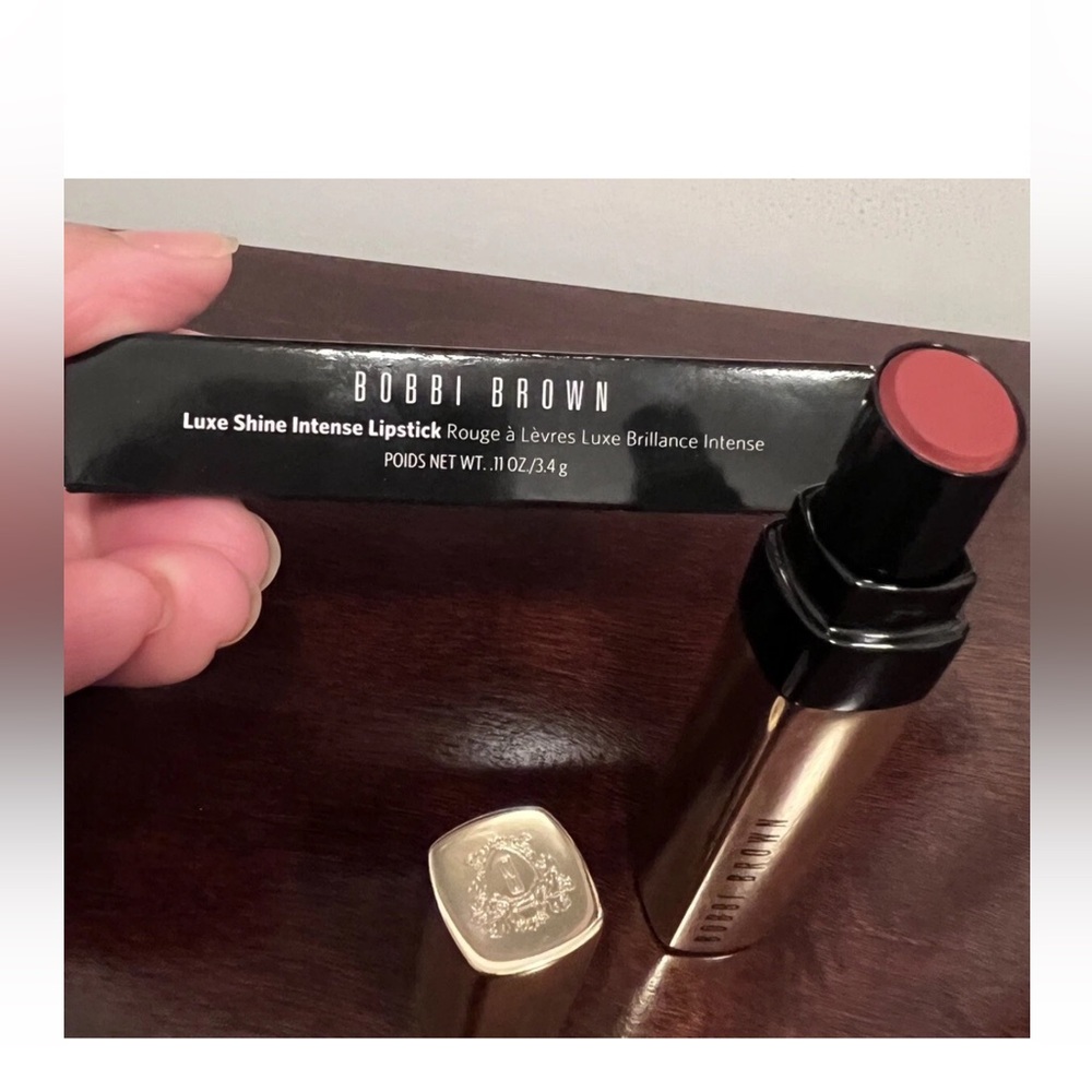 Bobbi Brown Luxe Shine Intense Lipstick - Claret new in full size ! - Picture 3 of 4